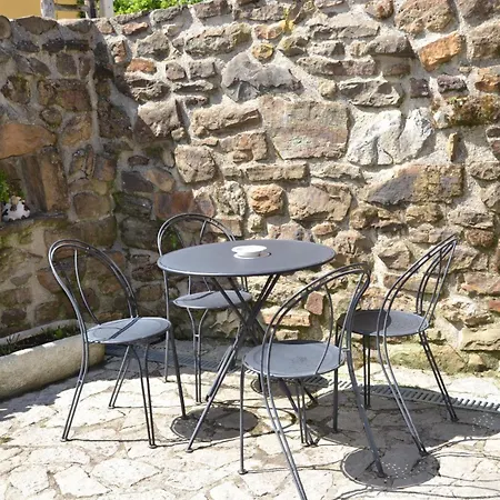 Castano Apartment